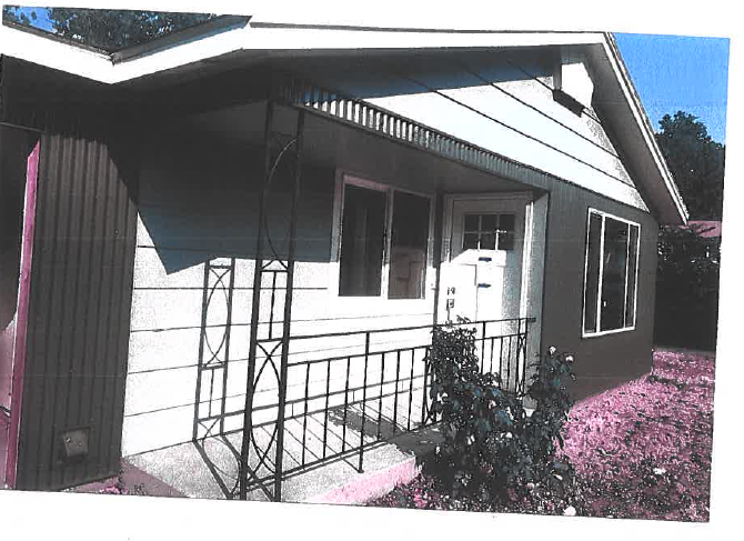 104242 Photo